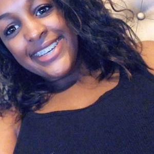 Meet your Posher, Leigha